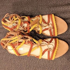 BCBGeneration Women's VANDA Lace-Up Wedge Sandal